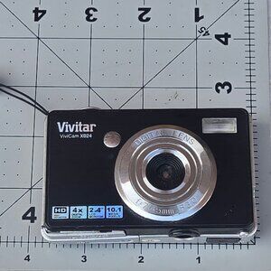 Vivitar ViviCam X024 Digital Camera 10.1 MP 4X Zoom 2.4" LCD HD AS IS READ
